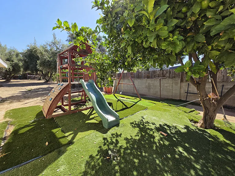 13166 Phillippi Ave — Photo 37
