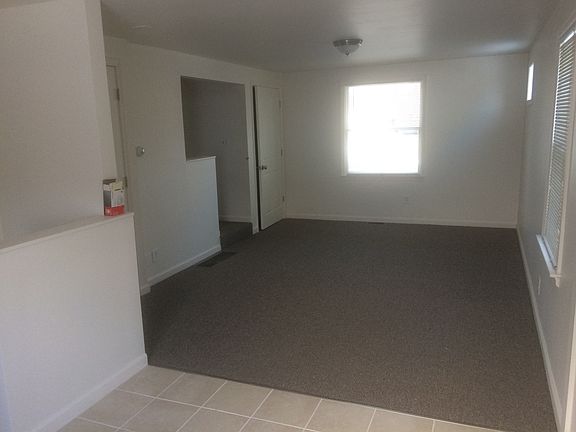 Living Room Image 1