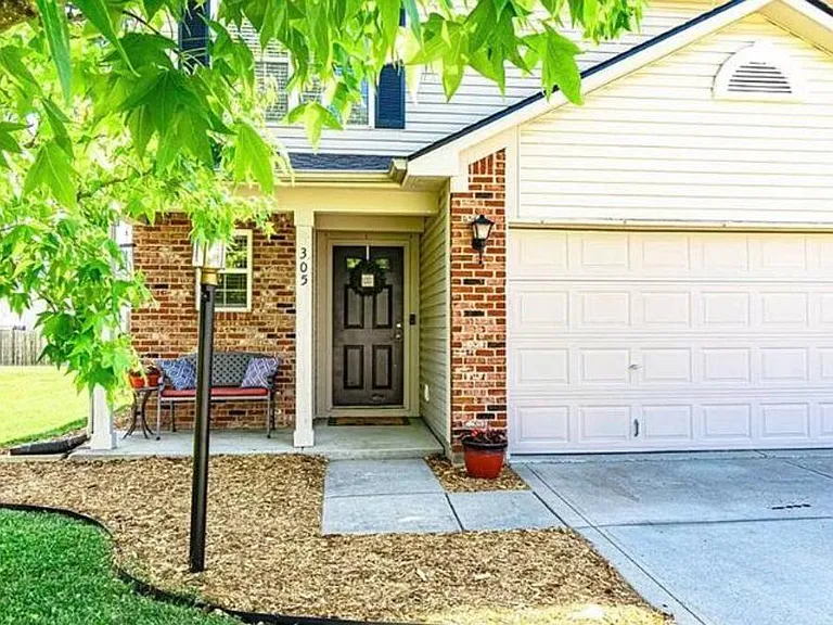 305 Bent Stream Ln — Photo 6