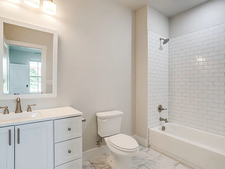 2716 Forest Park Blvd — Photo 3
