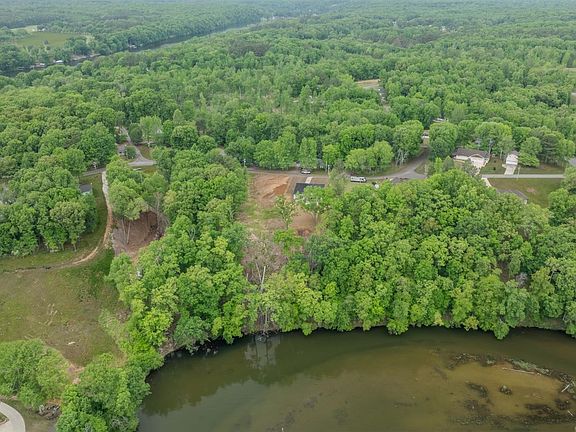 5th image of 903 County Road 404