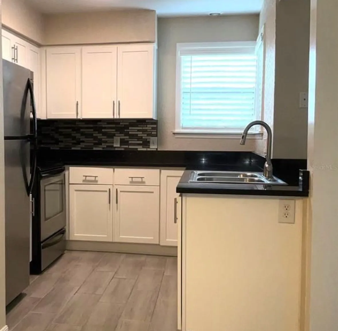 1 bed, 749 sqft, $1,350 — Photo 3