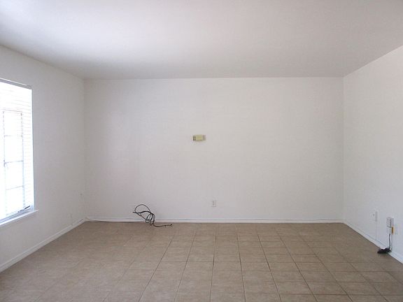 5th image of 6312 Fiesta Dr