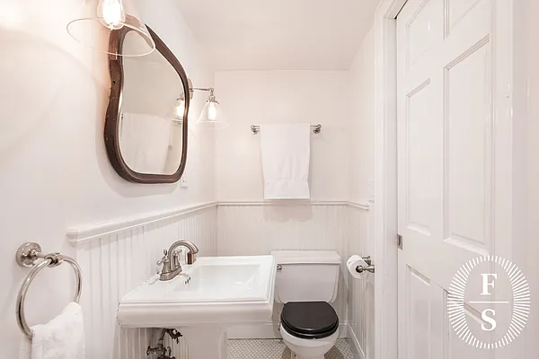 Rented by Pomona Malone Inc | media 12