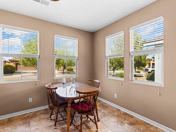 5th image of 470 Zuni River Cir SW