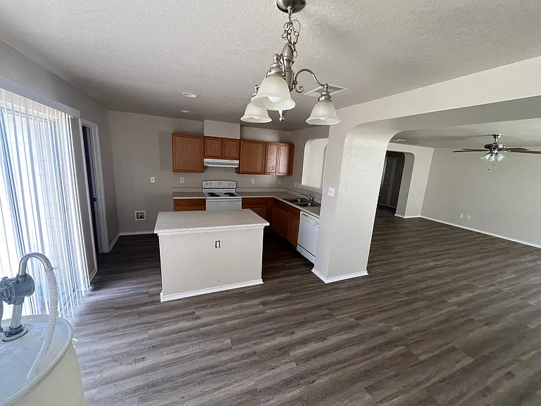 7806 Baxter Peak — Photo 6