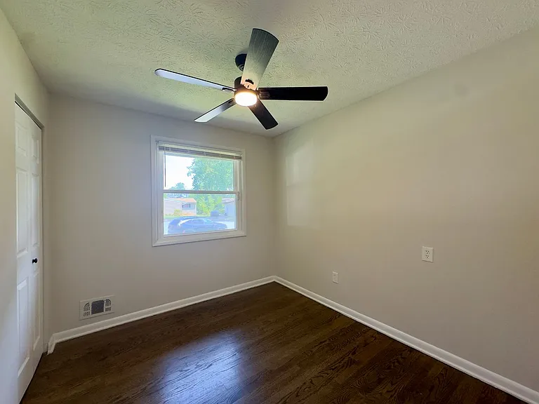 3903 Innerdale Ct — Photo 15
