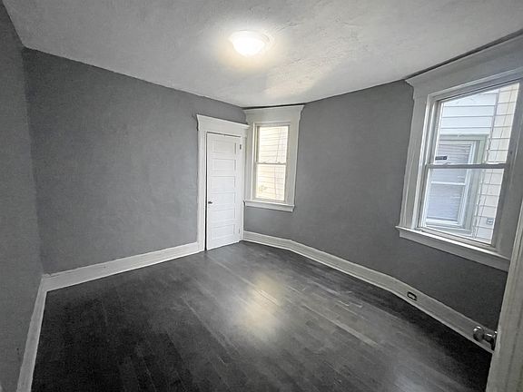 2nd image of 59 N 5th St Floor 1
