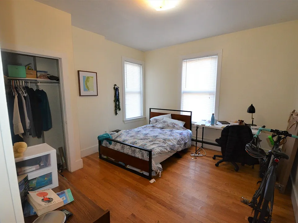 35 Brookline St #16
