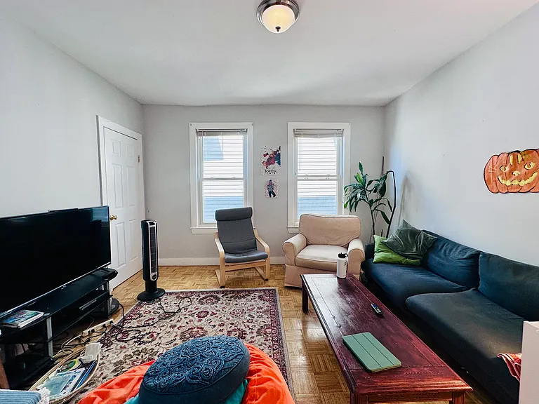 2 Greylock Rd #1 — Photo 2