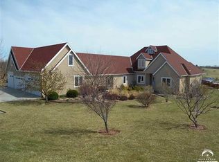 1605 Maple Leaf Ct, Baldwin City, KS 66006