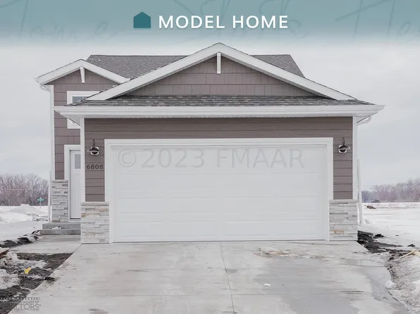 6808 Meadow View Dr S, Fargo, ND 58104