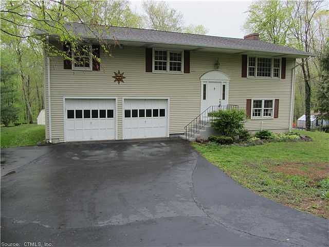 2nd image of 7 Roberts Rd