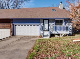 4445 S Robberson Ave, Springfield, MO 65810