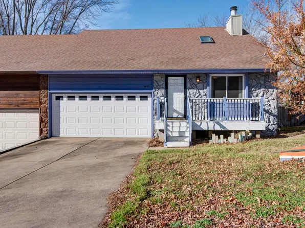4445 S Robberson Avenue, Springfield, MO 65810