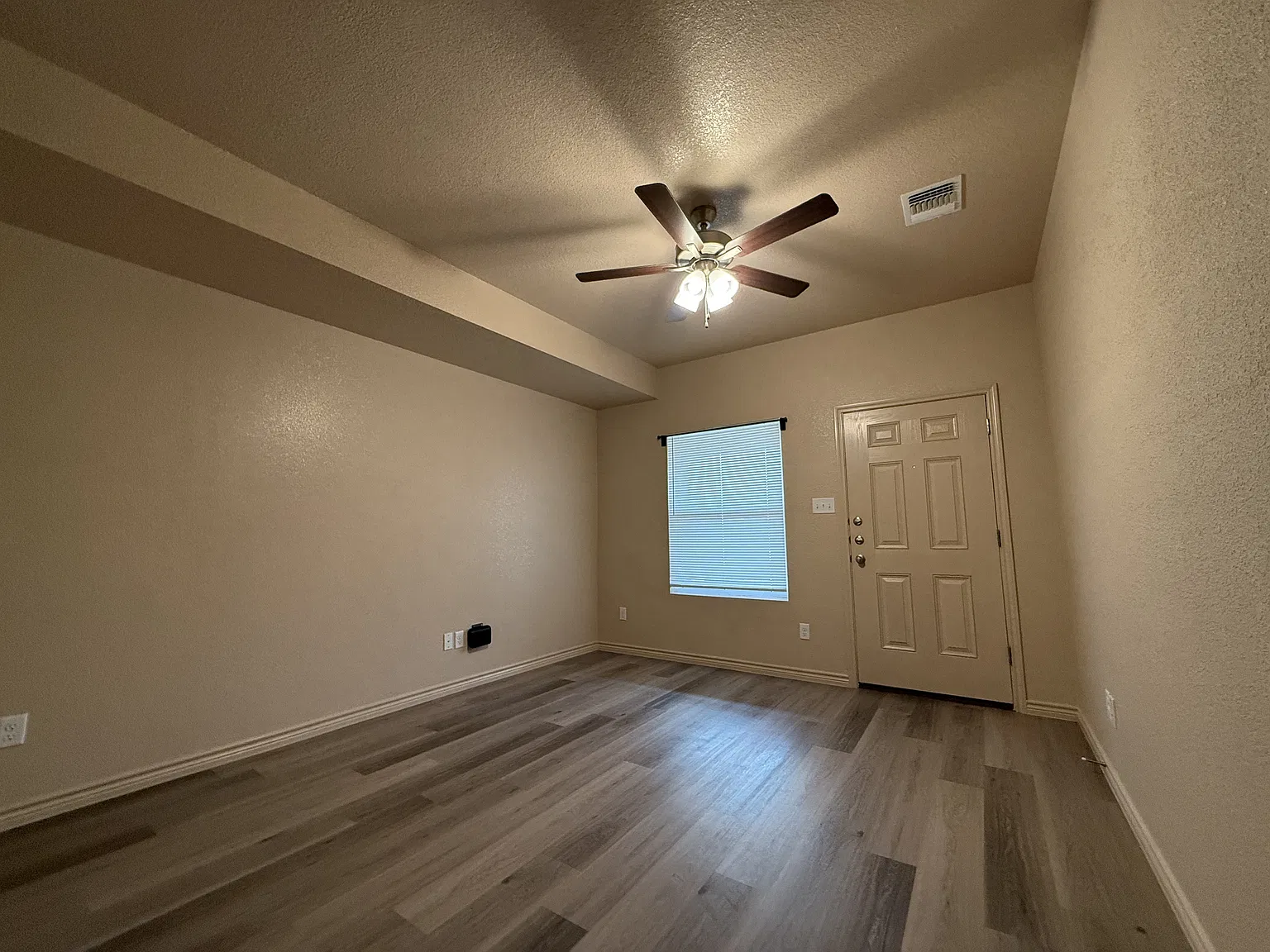 6205 Twist leaf Ln # B - B — Photo 3