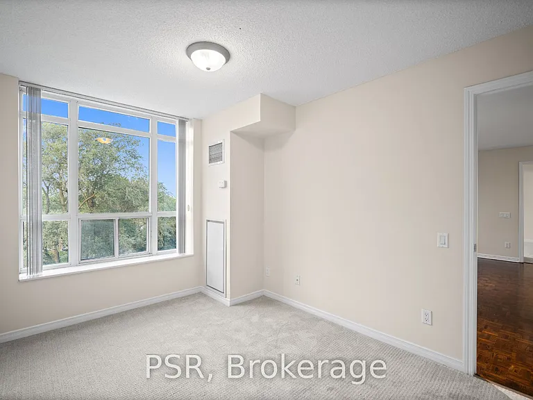 515 Rosewell Ave #110 — Photo 7