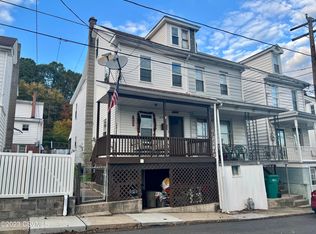 915 W Independence St, Coal Township, PA