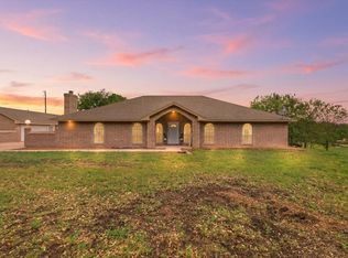 353 Hidden Meadow Ct, Rhome, TX 76078