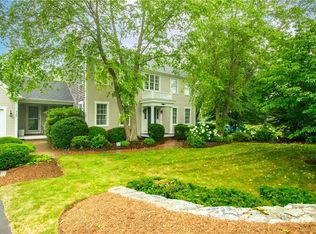 246 Island Dr, Middletown, RI 02842