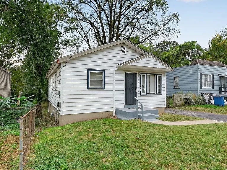 5638 Helen Ave — Photo 2