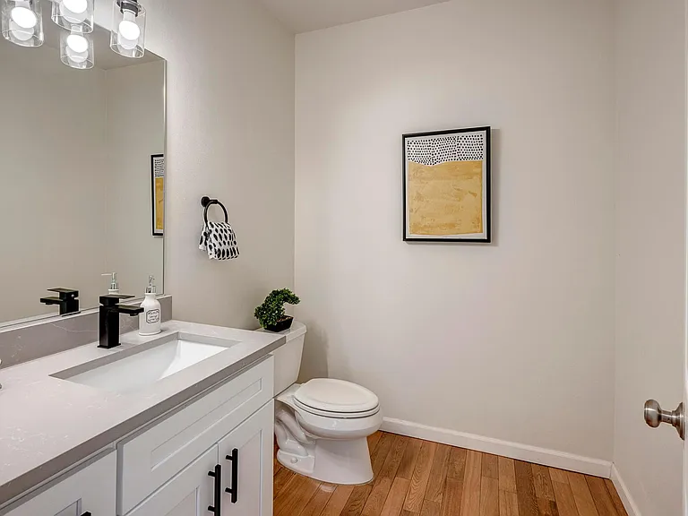 535 SW Ellerwood St #B — Photo 29