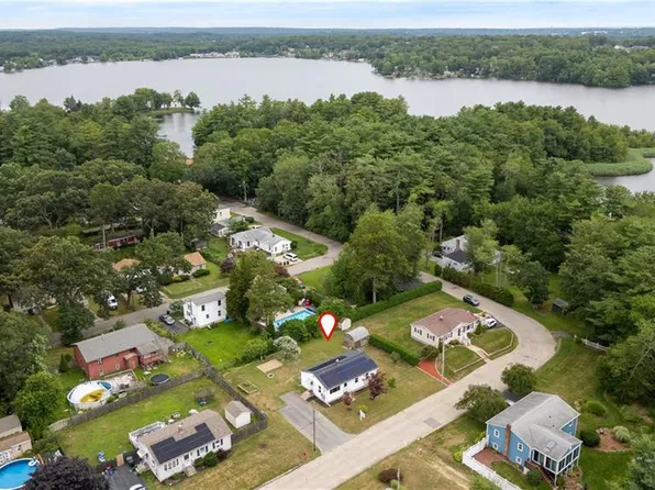 109 W Shore Dr, Coventry, RI 02816