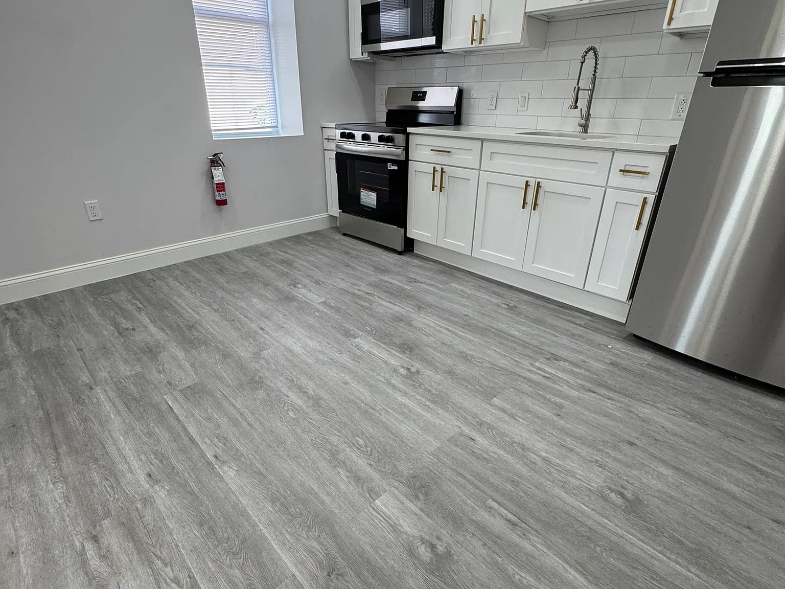 1 bed, $1,300 — Photo 4