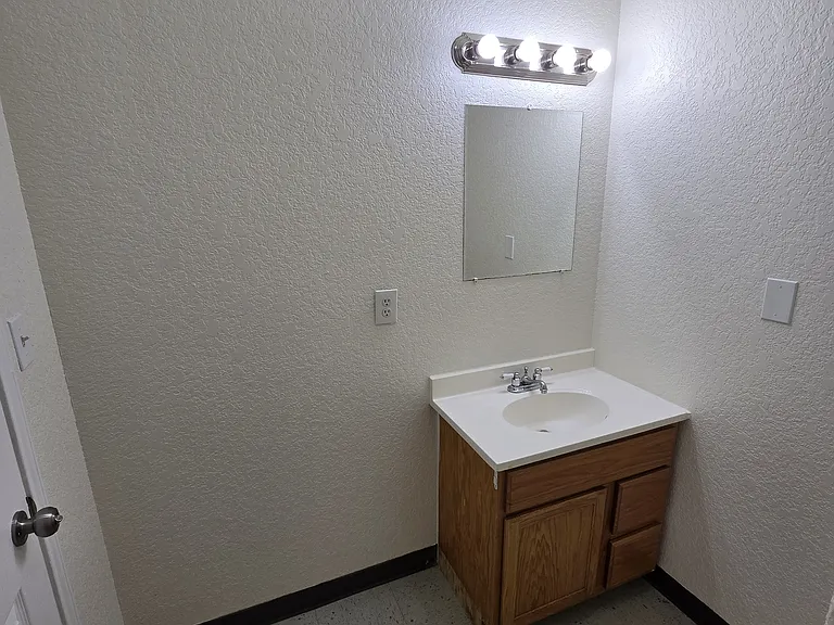 126 Alton Ave #C6 — Photo 6