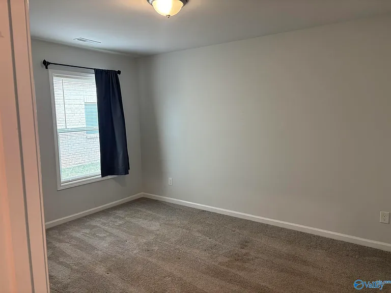 227 Shubert Dr — Photo 19