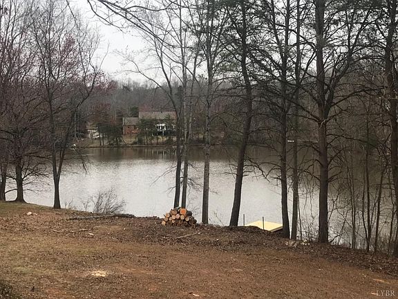 4th image of 33 New London Dr