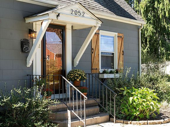 4th image of 2052 Chase Ave