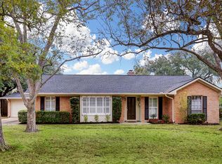 5618 Pine St, Houston, TX 77081