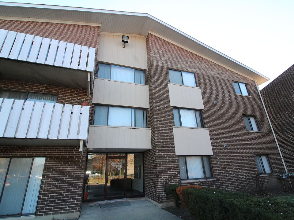 1st image of 3000 Bayside Dr Unit 104