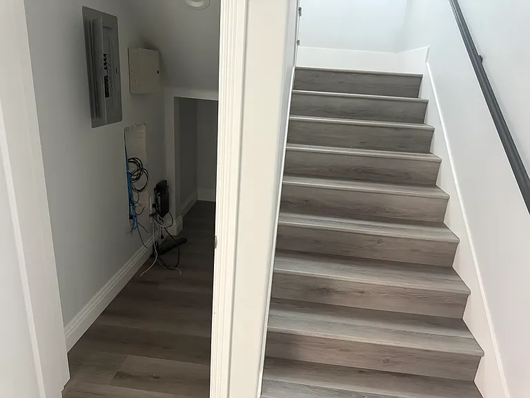 201 E Grand Ave — Photo 11