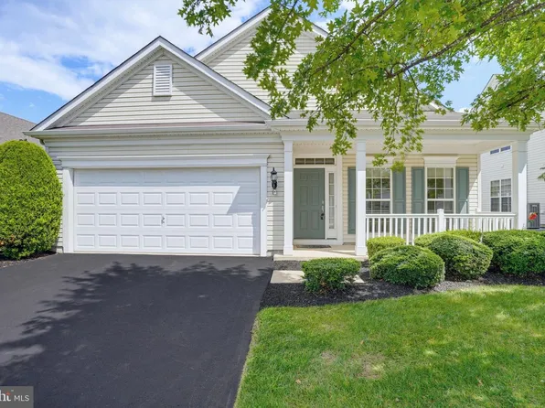 305 Sentinel Ln, Newark, DE 19702