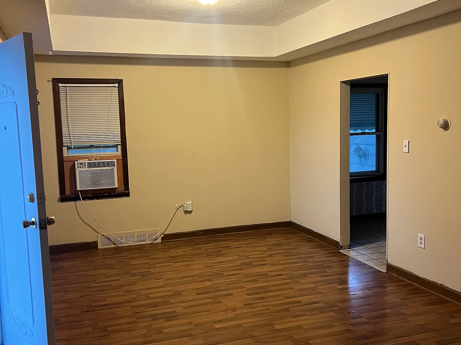4210 Fruitland Dr — Photo 2