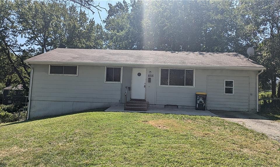1st image of 8515 Crystal Ave