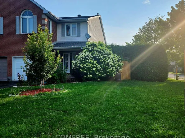 2215 Saturn Cres, Ottawa, ON K4A 3T6