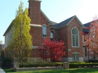 324 Woodward Ave, Rochester, MI 48307