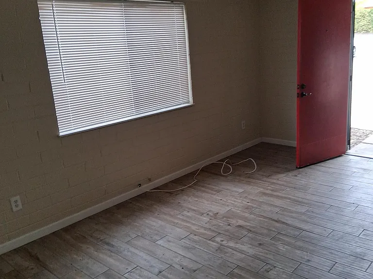 Geronimo Apartments — Photo 2