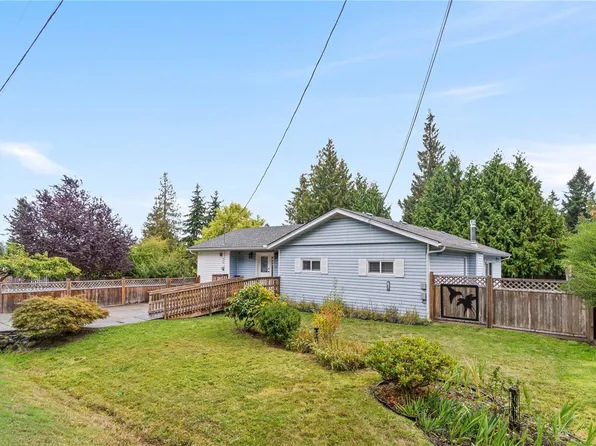 450 Aurora St, Parksville, BC V9P 1L3