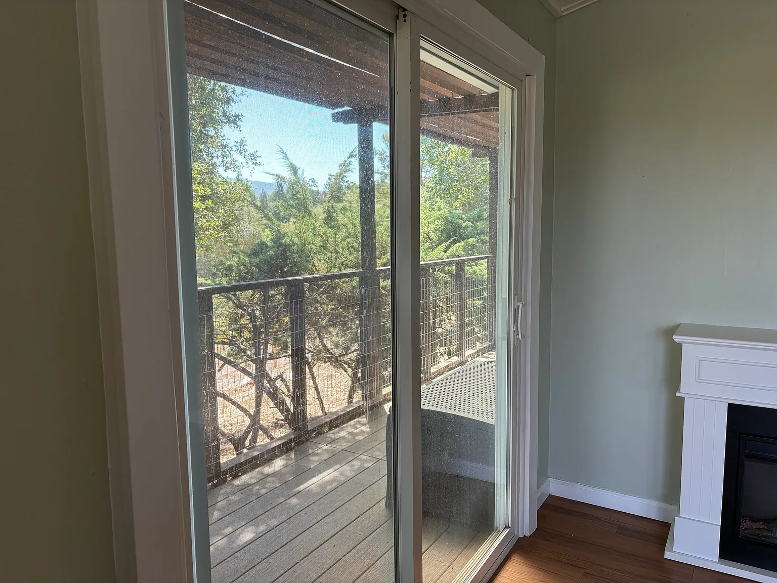 14222 Chester Ave — Photo 3