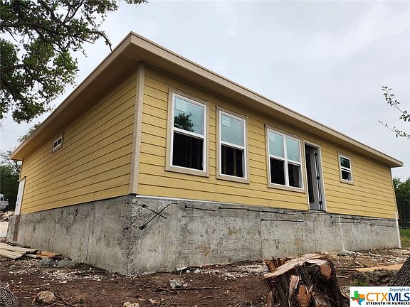 3rd image of 411 Scenic Terrace Dr