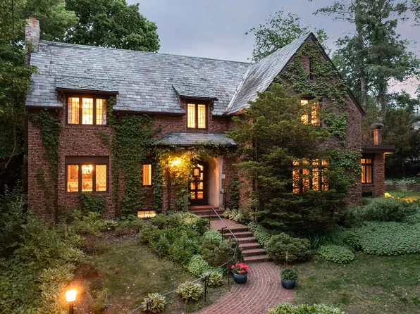 4329 E Lake Harriet Pkwy, Minneapolis, MN 55409