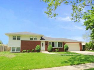 620 Norfolk Ave, Westchester, IL 60154