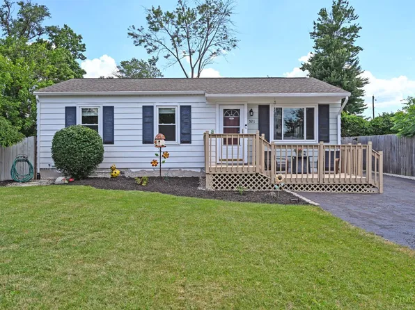 521 Denmark Dr, Cincinnati, OH 45244