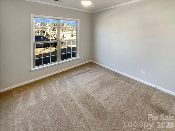 4th image of 658 Birchway Dr