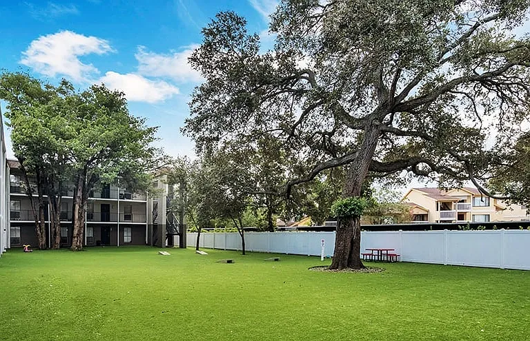 Promenade At Belleair Apartments — Photo 12