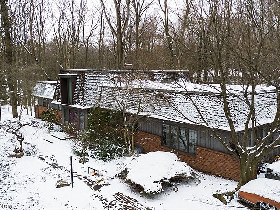 3rd image of 50 Redfern Dr